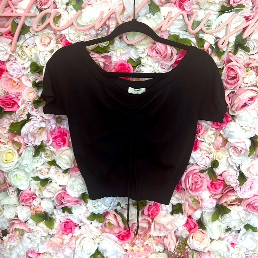 Thinkable black crop cinch top